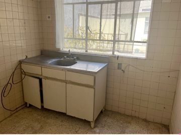 Casa para remodelar en venta en Gustavo A Madero