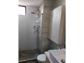 SE VENDE AMPLIO APARTAMENTO CIUDAD JARDIN