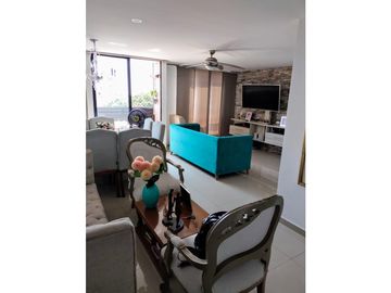 SE VENDE AMPLIO APARTAMENTO CIUDAD JARDIN