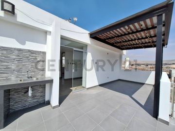 HERMOSA CASA EN VENTA EN RESIDENCIAL LAS VIÑAS DE POCOLLAY- TACNA