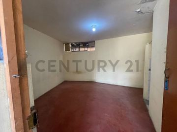 ¡Oportunidad única! Venta Departamento en 3er Piso