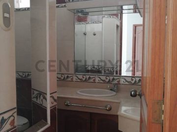 Vendo Hermoso Departamento en 2do Piso - Los Olivos