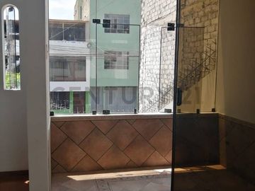 Vendo Hermoso Departamento en 2do Piso - Los Olivos