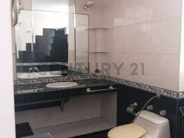 Vendo Hermoso Departamento en 2do Piso - Los Olivos