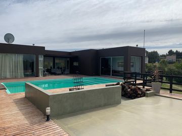 Casa 4 ambientes en ALQUILER TEMPORAL - Pinamar Costa Esmeralda - Deportivo 1