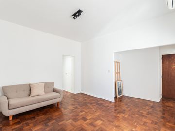 Departamento en  Venta. 2 ambientes en Recoleta