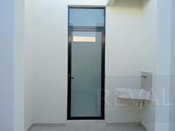 Casa a estrenar en Venta en Zibatá con Estudio y Sala de Tv independientes