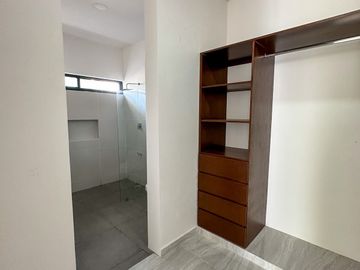Casa en venta con amplio terreno En San Pedro Cholul dentro de Mérida Yucatán.