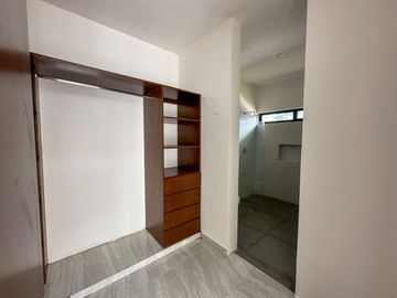 Casa en venta con amplio terreno En San Pedro Cholul dentro de Mérida Yucatán.