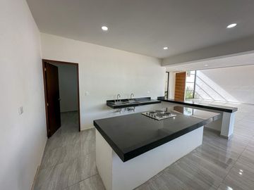 Casa en venta con amplio terreno En San Pedro Cholul dentro de Mérida Yucatán.