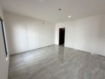 Casa en venta con amplio terreno En San Pedro Cholul dentro de Mérida Yucatán.