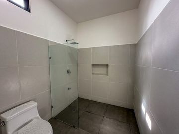 Casa en venta con amplio terreno En San Pedro Cholul dentro de Mérida Yucatán.