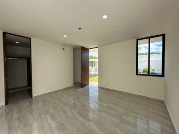 Casa en venta con amplio terreno En San Pedro Cholul dentro de Mérida Yucatán.