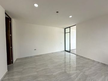 Casa en venta con amplio terreno En San Pedro Cholul dentro de Mérida Yucatán.