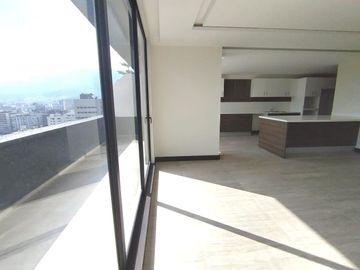 Penthouse sector Gonzalez Suarez a estrenar de 3 habitaciones