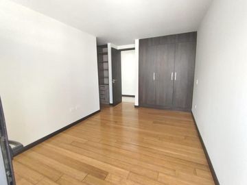 Penthouse sector Gonzalez Suarez a estrenar de 3 habitaciones
