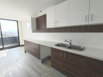 Penthouse sector Gonzalez Suarez a estrenar de 3 habitaciones