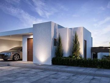 Casa de tres habitaciones con jardín de 130m2