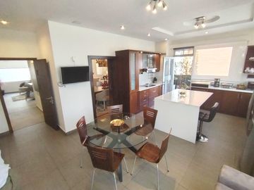Departamento de 3 habitaciones en Urba. Jardines del Este