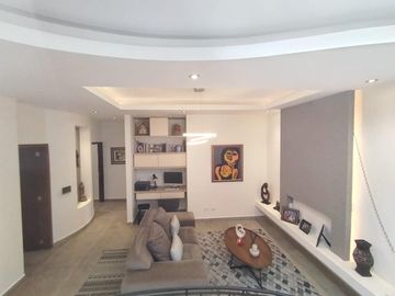 Departamento de 3 habitaciones en Urba. Jardines del Este