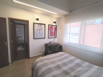 Departamento de 3 habitaciones en Urba. Jardines del Este