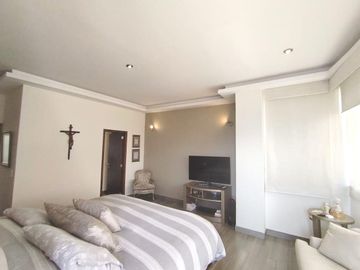 Departamento de 3 habitaciones en Urba. Jardines del Este