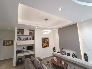 Departamento de 3 habitaciones en Urba. Jardines del Este