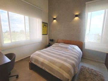 Departamento de 3 habitaciones en Urba. Jardines del Este