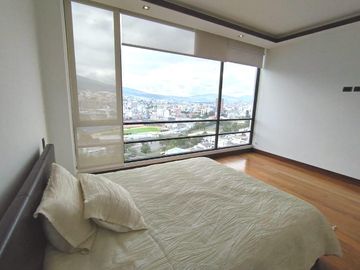 En venta espectacular Penthouse en Portugal y Eloy Alfaro
