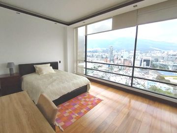 En venta espectacular Penthouse en Portugal y Eloy Alfaro