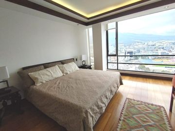 En venta espectacular Penthouse en Portugal y Eloy Alfaro