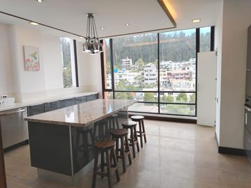 En venta espectacular Penthouse en Portugal y Eloy Alfaro