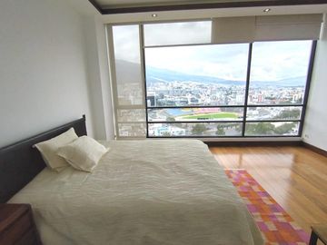 En venta espectacular Penthouse en Portugal y Eloy Alfaro