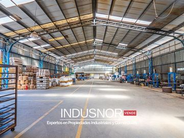 Bodega en Venta en Industrial Galpón sector Mariscal con Av.Santa Rosa