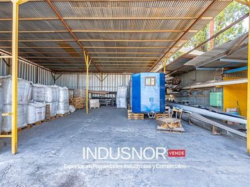 Bodega en Venta en Industrial Galpón sector Mariscal con Av.Santa Rosa