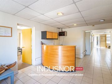 Bodega en Venta en Industrial Galpón sector Mariscal con Av.Santa Rosa