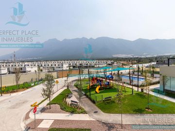 CASA RESIDENCIAL EN VENTA EN CUMBRES, N.L.