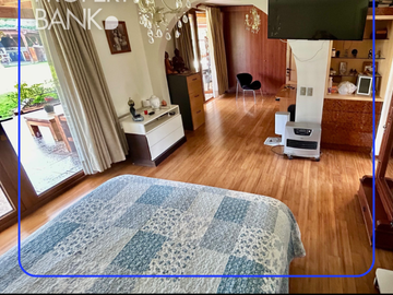 Casa en Venta en Valenzuela Puelma 9035