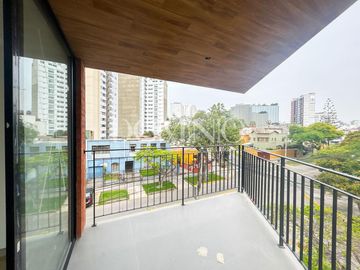 VENTA HERMOSO DEPARTAMENTO DE ESTRENO 3 DORMITORIOS EN BARRANCO LIMITE CON MIRAFLORES