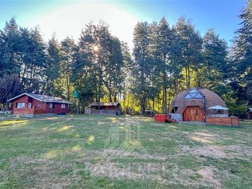 Hotel en Venta en A 800 metros de Camino Villlarrica - Pucon kilometro 13