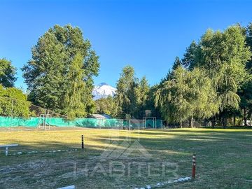 Hotel en Venta en A 800 metros de Camino Villlarrica - Pucon kilometro 13