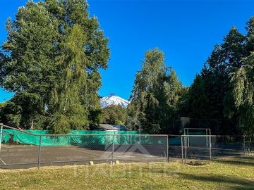 Hotel en Venta en A 800 metros de Camino Villlarrica - Pucon kilometro 13