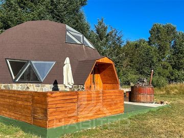 Hotel en Venta en A 800 metros de Camino Villlarrica - Pucon kilometro 13