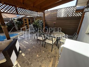 Casa en Venta en Casa 3D-2B-4Estac + Terraza + Piscina Doña Las Violetas