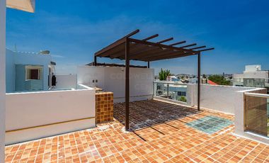 Casa en Venta en Punta Juriquilla: Exclusividad, Espacio y Comodidad en Altavista Condominio Puerta de Hierro