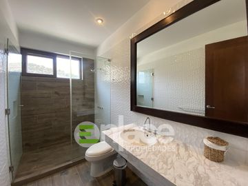 Hermosa y moderna casa de Campo a la Venta en Condominio La Quebrada (Cieneguilla) Etapa 1