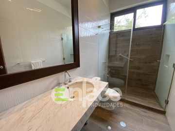 Hermosa y moderna casa de Campo a la Venta en Condominio La Quebrada (Cieneguilla) Etapa 1