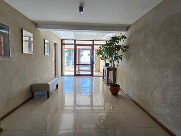 Departamento céntrico, frente al lago Nahuel Huapi