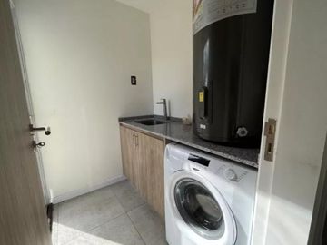 Casa en venta - 3 Dormitorios 1 Baño - Cochera - 1.050Mts2 - Chapadmalal