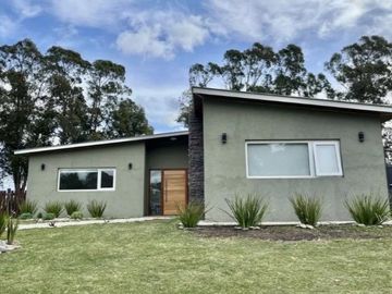 Casa en venta - 3 Dormitorios 1 Baño - Cochera - 1.050Mts2 - Chapadmalal